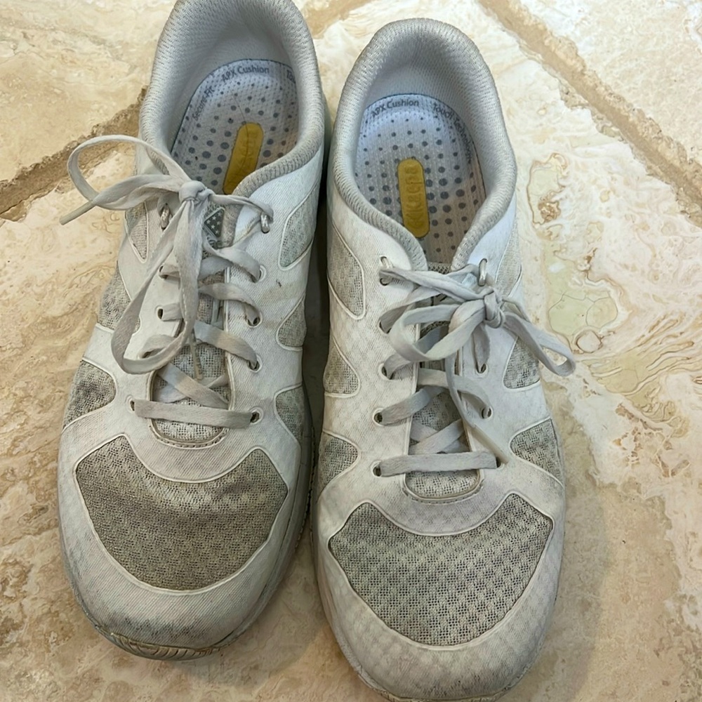 Kaepa cheer shoes